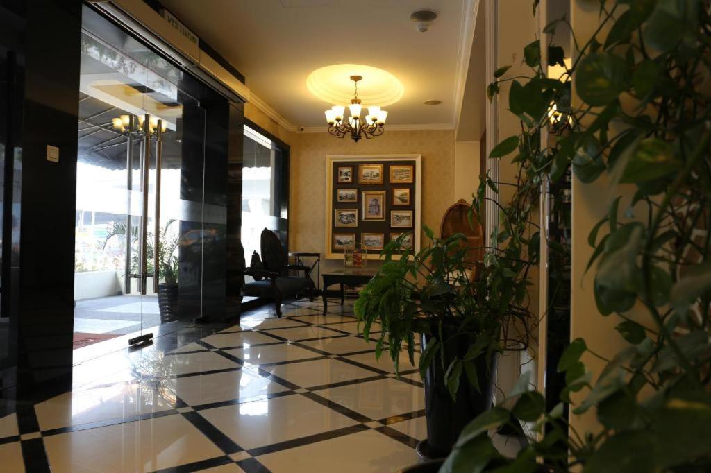 Hotel Zamburger Grand Jade Johor Bahru Buitenkant foto