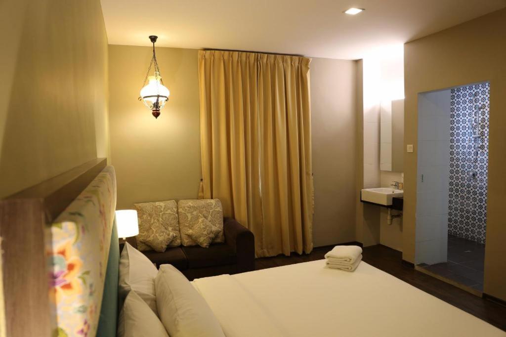 Hotel Zamburger Grand Jade Johor Bahru Buitenkant foto